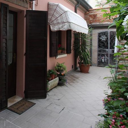 Porta Del Carmine Bed & Breakfast Comacchio Eksteriør bilde