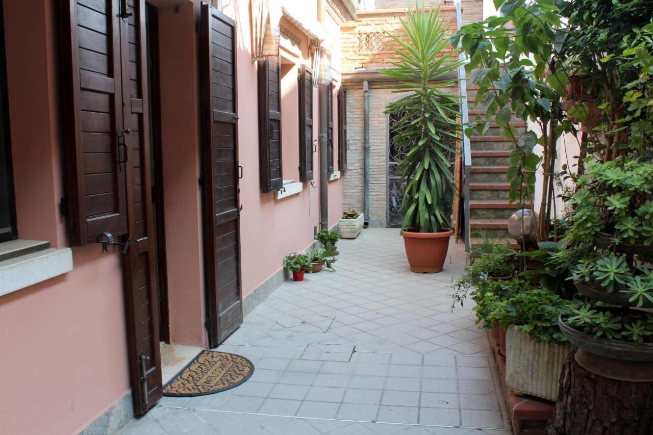 Porta Del Carmine Bed & Breakfast Comacchio Eksteriør bilde